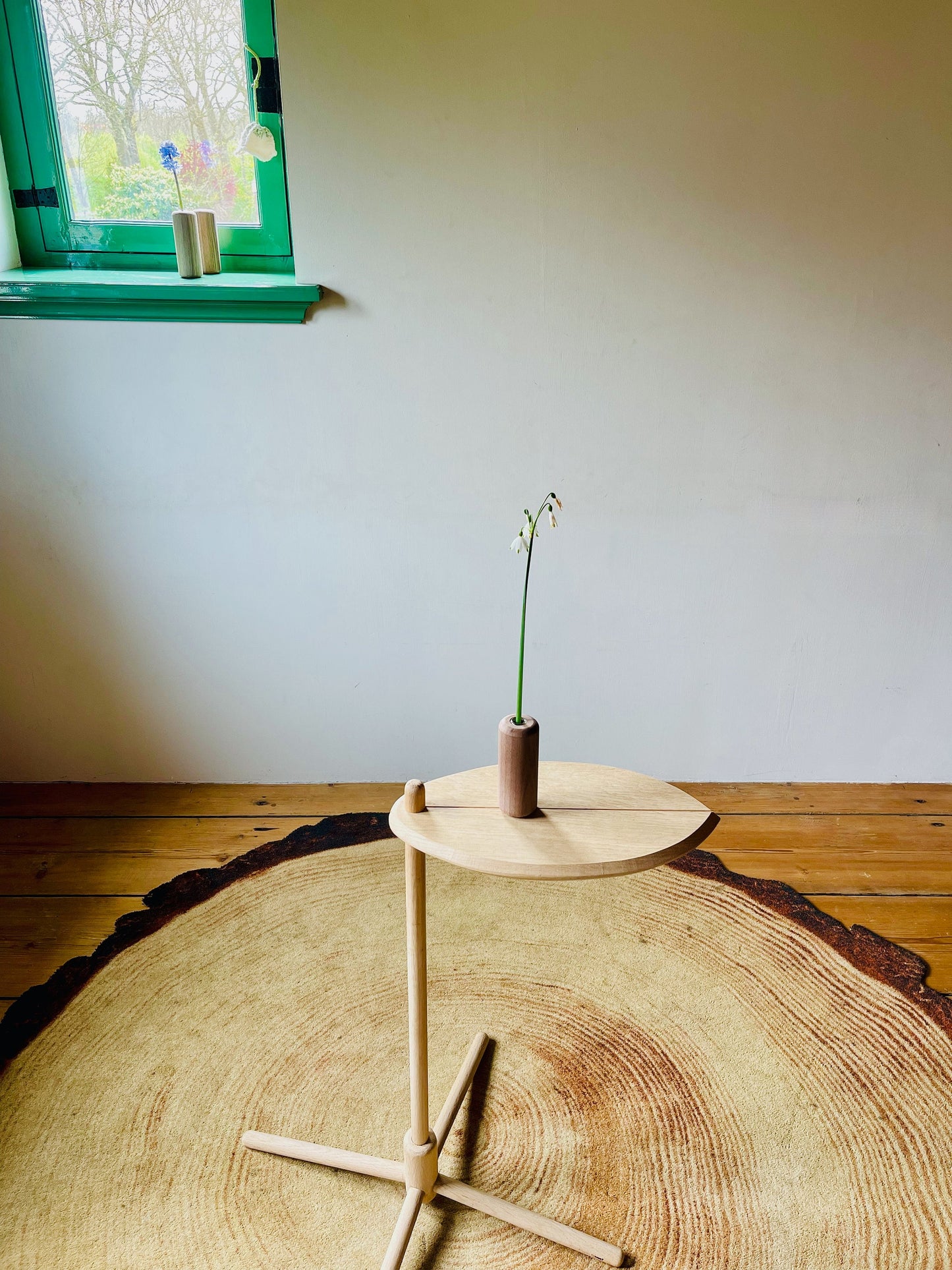 Sidetable leafy small in oak